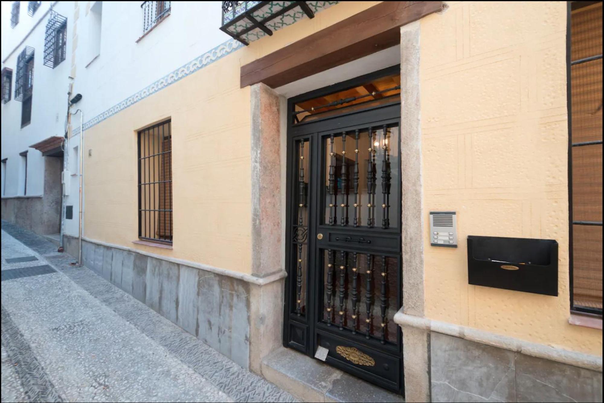 Апартаменты Atico Con Terracita Y Vistas Alhambra, Centro Гранада Экстерьер фото